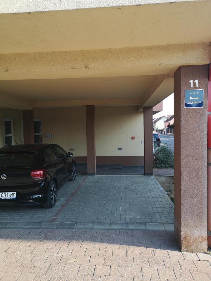 Dora Dakovo Exterior foto